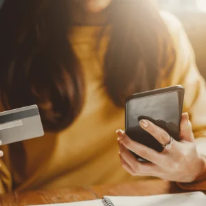 Aprenda como solicitar seu cartão de crédito sem sair de casa!